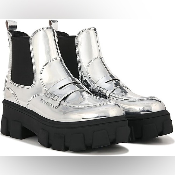 Sam Edelman Shoes - NWOB Circus by Sam Edelman® Dia Lug Boots - Size 6